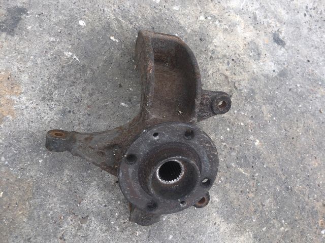 bontott RENAULT SCÉNIC II Jobb első Csonkállvány Kerékaggyal