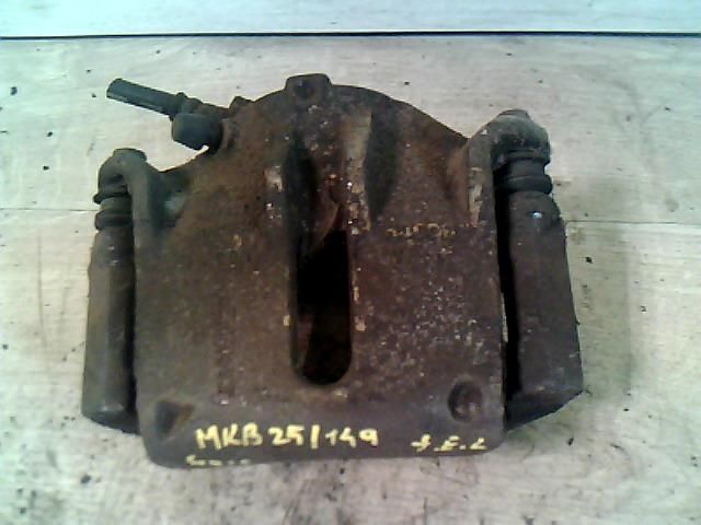 bontott RENAULT SCÉNIC II Jobb első Féknyereg Munkahengerrel