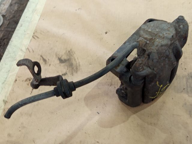 bontott RENAULT SCÉNIC II Jobb első Féknyereg Munkahengerrel