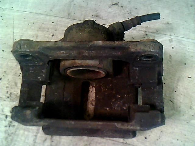 bontott RENAULT SCÉNIC II Jobb első Féknyereg Munkahengerrel