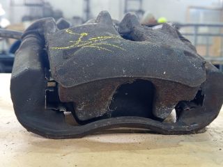 bontott RENAULT SCÉNIC II Jobb első Féknyereg Munkahengerrel