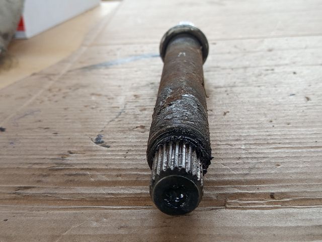 bontott RENAULT SCÉNIC II Jobb Féltengely