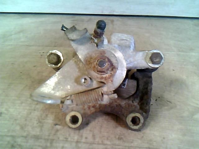 bontott RENAULT SCÉNIC II Jobb hátsó Féknyereg Munkahengerrel