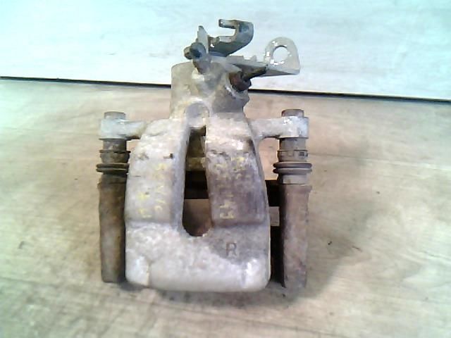 bontott RENAULT SCÉNIC II Jobb hátsó Féknyereg Munkahengerrel