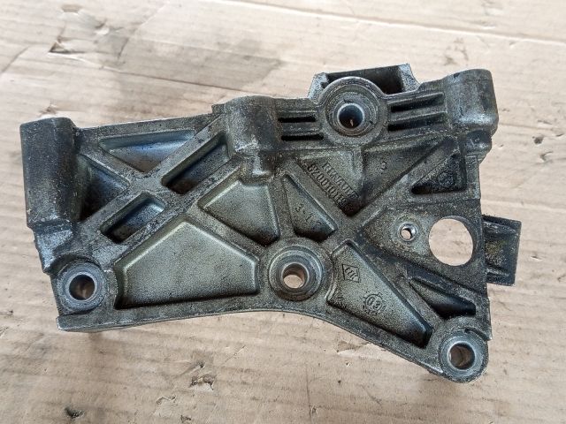 bontott RENAULT SCÉNIC II Motor Tartó Bak (Fém)