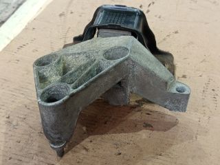 bontott RENAULT SCÉNIC II Motor Tartó Bak (Fém)