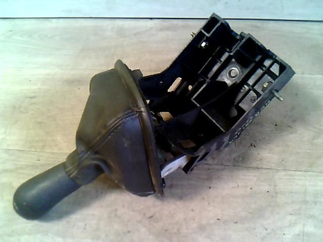 bontott RENAULT SCÉNIC II Váltó Kulissza