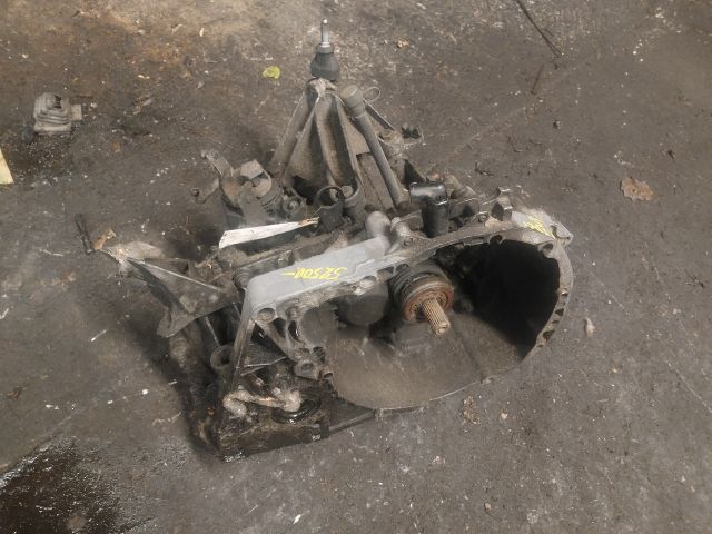 bontott RENAULT SCÉNIC II Váltó (Mechanikus)