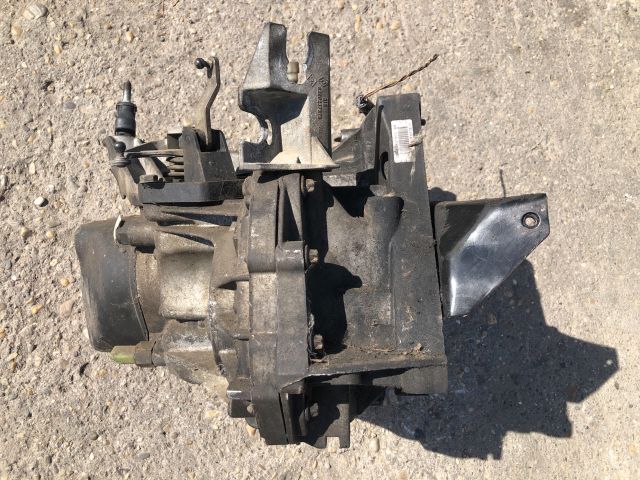 bontott RENAULT SCÉNIC II Váltó (Mechanikus)