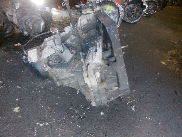 bontott RENAULT SCÉNIC II Váltó (Mechanikus)