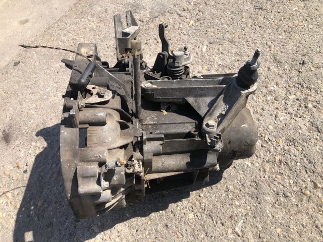 bontott RENAULT SCÉNIC II Váltó (Mechanikus)