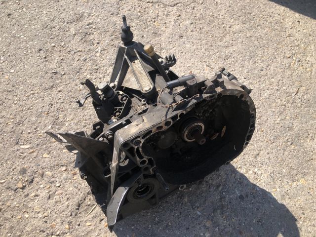 bontott RENAULT SCÉNIC II Váltó (Mechanikus)