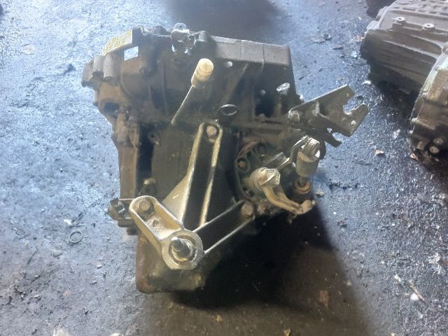 bontott RENAULT SCÉNIC II Váltó (Mechanikus)