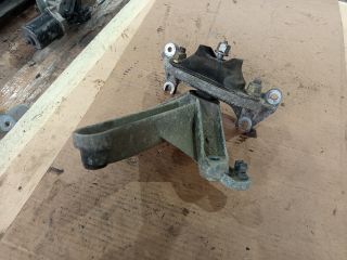 bontott RENAULT SCÉNIC II Váltó Tartó Bak (Pozíciófüggetlen)