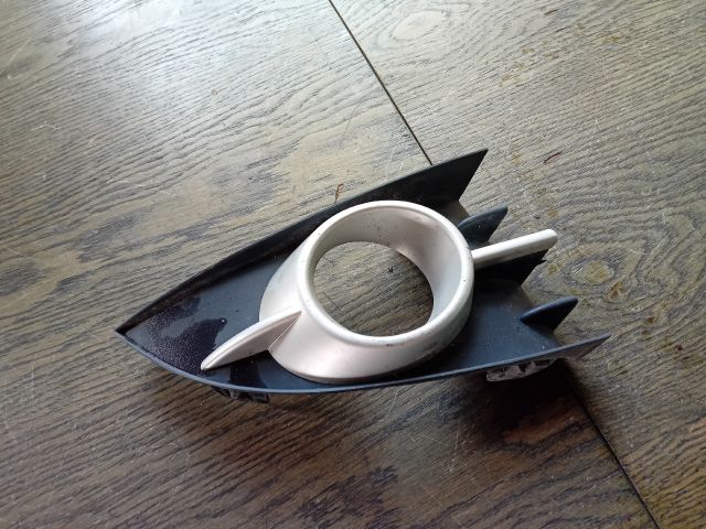 bontott RENAULT SCÉNIC II Bal Ködlámpa Rács