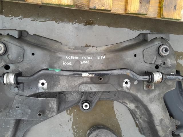 bontott RENAULT SCÉNIC II Első Bölcső