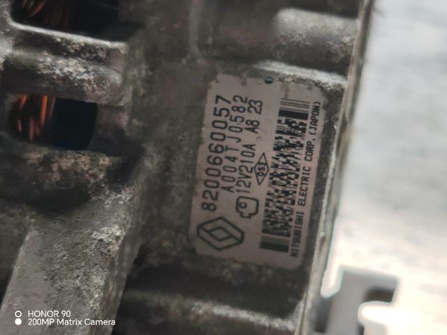 bontott RENAULT SCÉNIC II Generátor