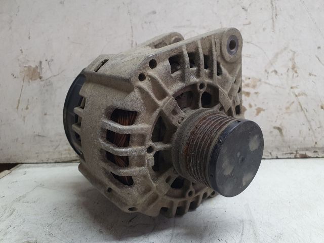 bontott RENAULT SCÉNIC II Generátor