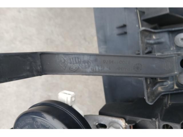 bontott RENAULT SCÉNIC II Homlokfal (Üres lemez)