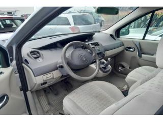 bontott RENAULT SCÉNIC II Homlokfal (Üres lemez)