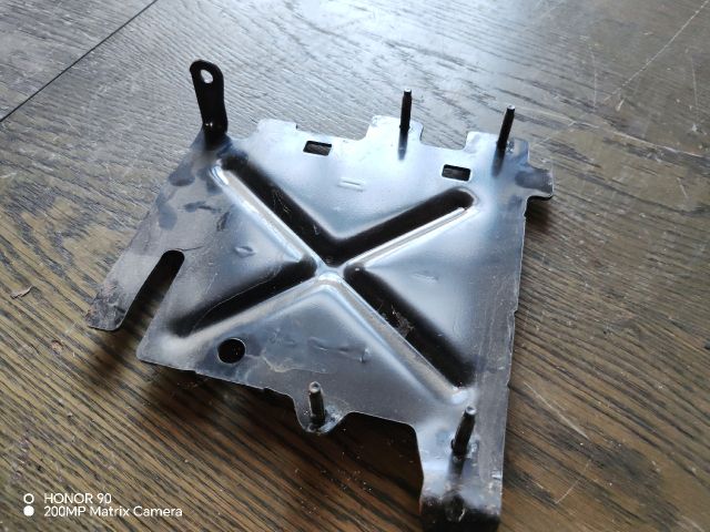 bontott RENAULT SCÉNIC II Motorvezérlő Tartó