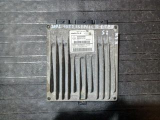 bontott RENAULT SCÉNIC II Motorvezérlő