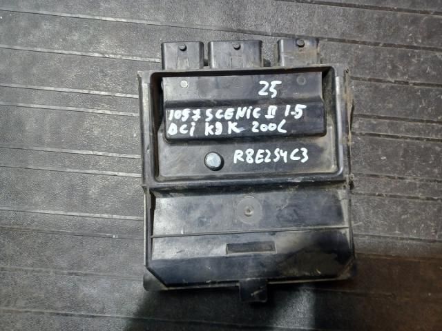 bontott RENAULT SCÉNIC II Motorvezérlő