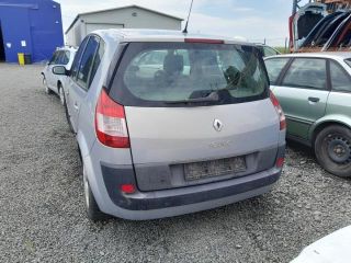 bontott RENAULT SCÉNIC II Szelepfedél