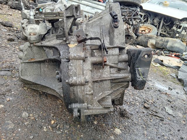 bontott RENAULT SCÉNIC II Váltó (Mechanikus)