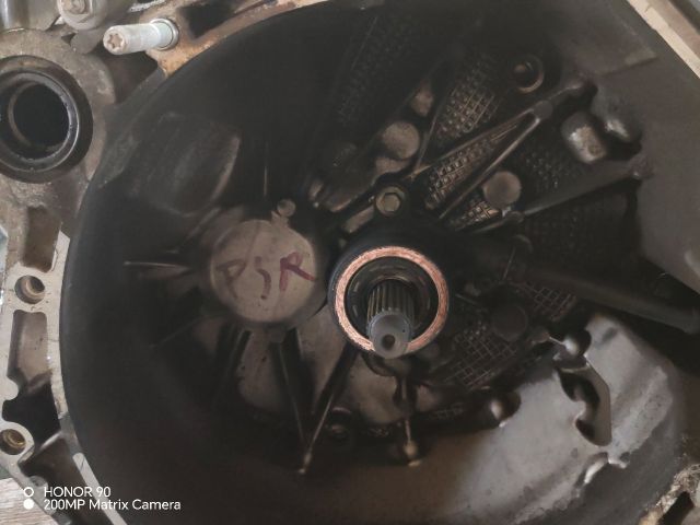 bontott RENAULT SCÉNIC II Váltó (Mechanikus)