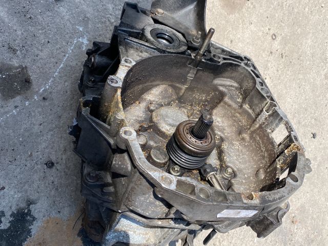 bontott RENAULT SCÉNIC II Váltó (Mechanikus)