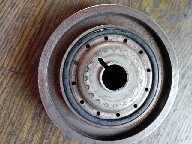 bontott RENAULT SCÉNIC II Főtengely Szíjtárcsa