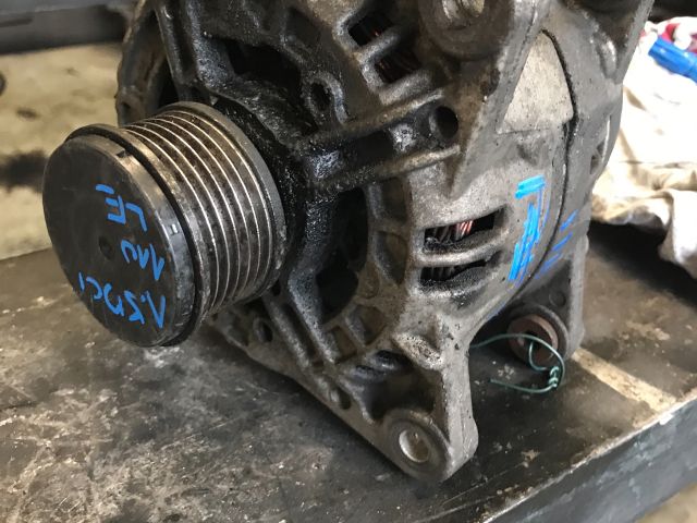 bontott RENAULT SCÉNIC II Generátor