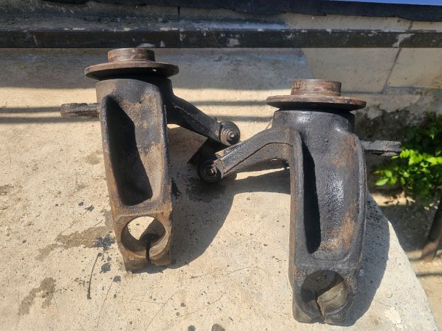 bontott RENAULT SCÉNIC II Jobb első Csonkállvány Kerékaggyal