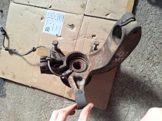 bontott RENAULT SCÉNIC II Jobb első Csonkállvány Kerékaggyal