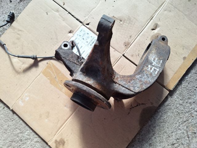 bontott RENAULT SCÉNIC II Jobb első Csonkállvány Kerékaggyal