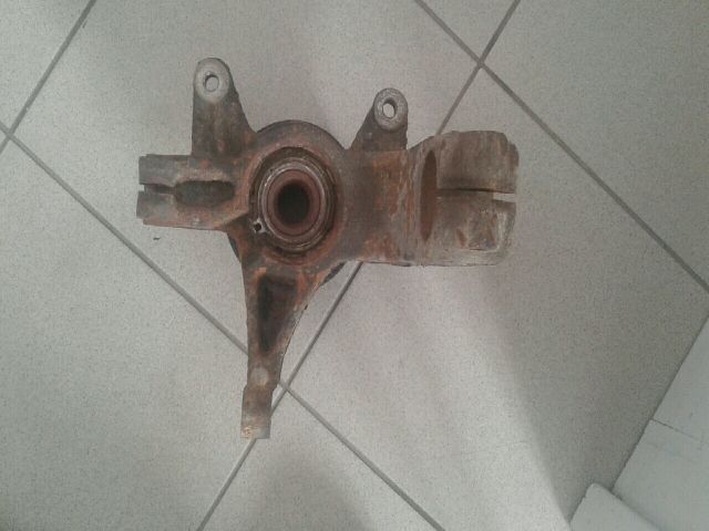 bontott RENAULT SCÉNIC II Jobb első Csonkállvány Kerékaggyal