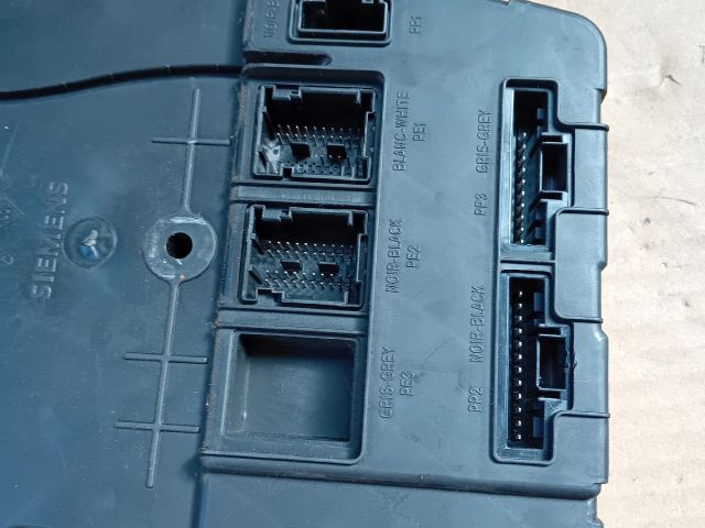 bontott RENAULT SCÉNIC II Komfort Elektronika