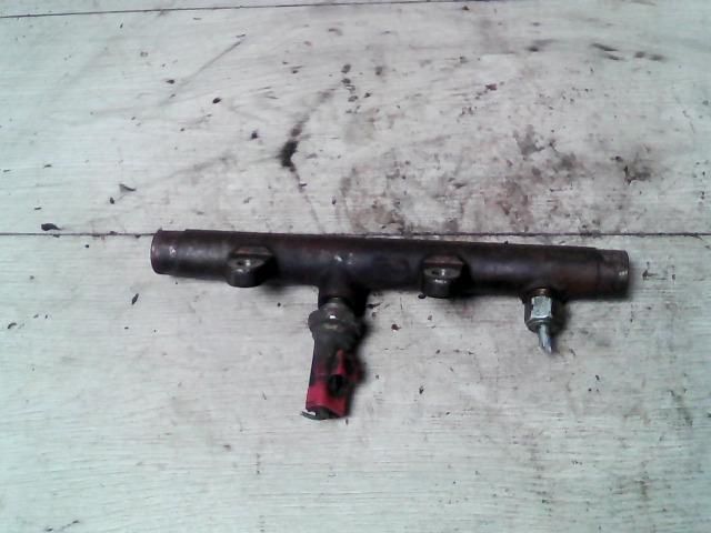 bontott RENAULT SCÉNIC II Közösnyomócső