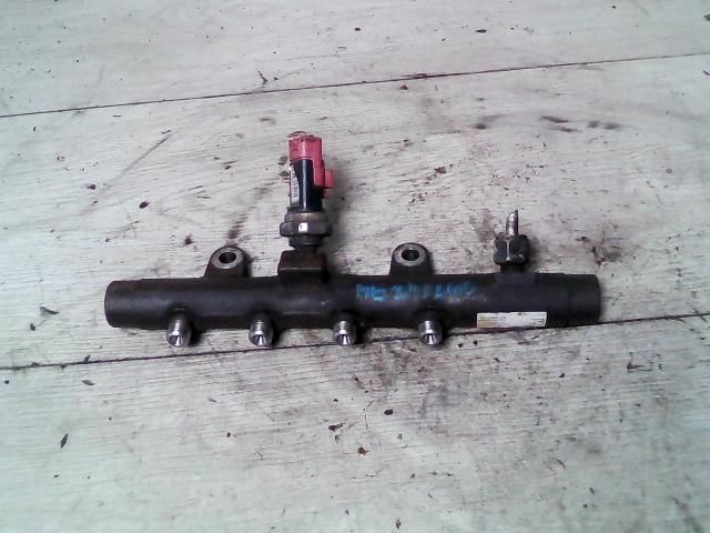 bontott RENAULT SCÉNIC II Közösnyomócső