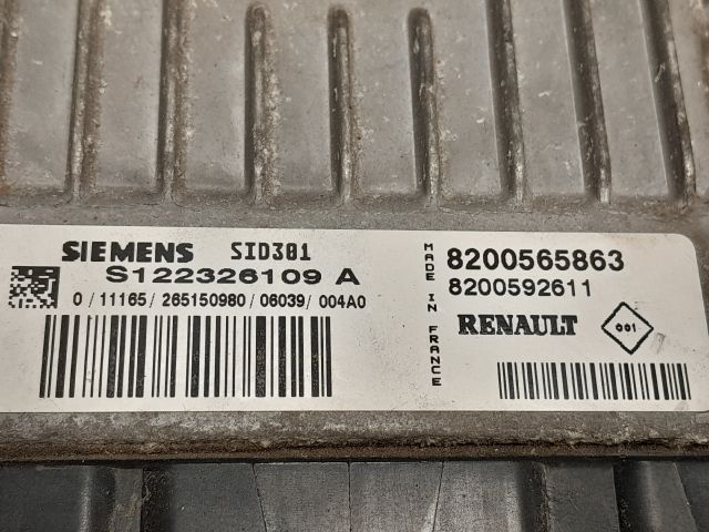 bontott RENAULT SCÉNIC II Motorvezérlő