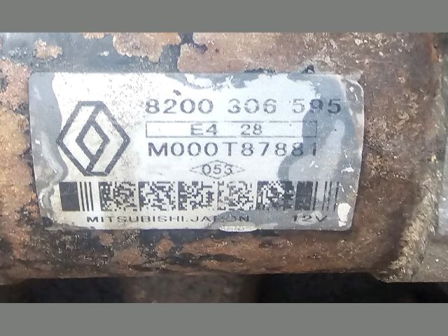 bontott RENAULT SCÉNIC II Önindító