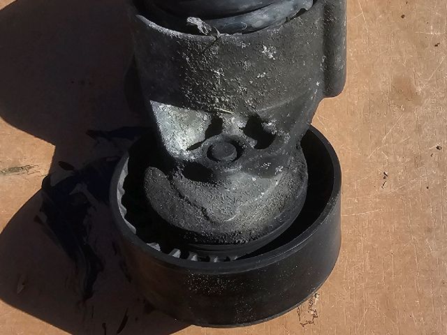 bontott RENAULT SCÉNIC II Szíjfeszítő Görgő