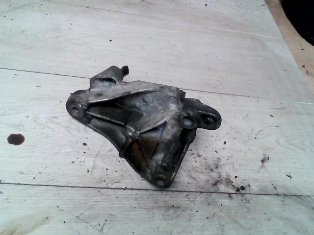 bontott RENAULT SCÉNIC II Váltó Tartó Bak (Pozíciófüggetlen)