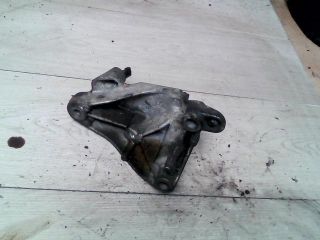 bontott RENAULT SCÉNIC II Váltó Tartó Bak (Pozíciófüggetlen)