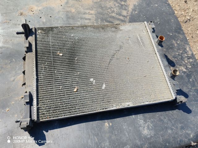 bontott RENAULT SCÉNIC II Vízhűtő Radiátor (Klímás)