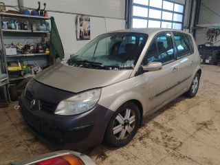 bontott RENAULT SCÉNIC II Vízhűtő Radiátor (Nem klímás)