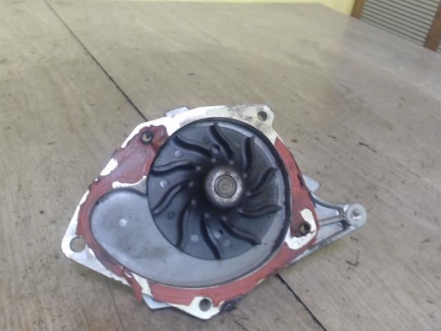 bontott RENAULT SCÉNIC II Vízpumpa