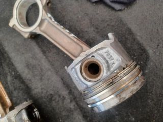 bontott RENAULT SCÉNIC II Dugattyú