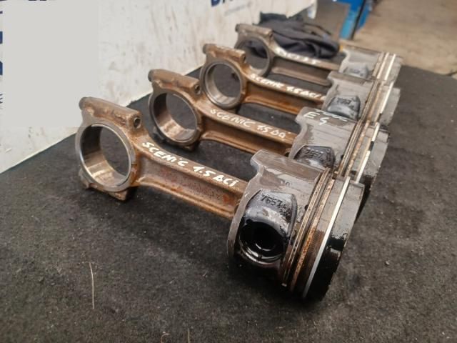 bontott RENAULT SCÉNIC II Dugattyú